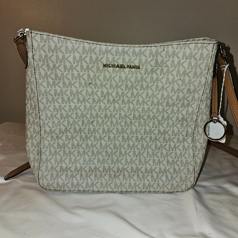 Michaels Kors Beige Leather MK